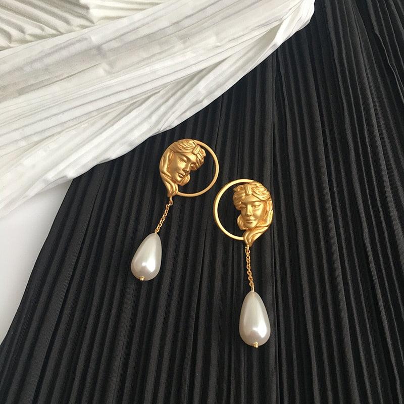 Elegant Lady Earrings - Lifestyle Pavilion