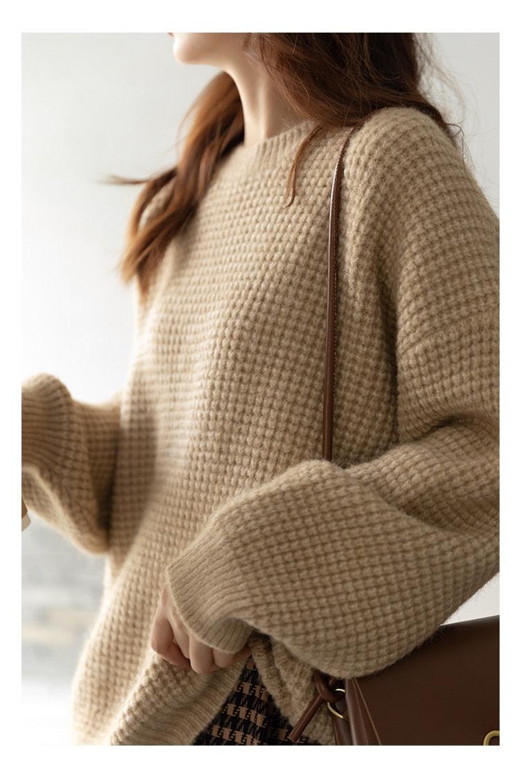 Happy Moment Warm Pullover - Lifestyle Pavilion