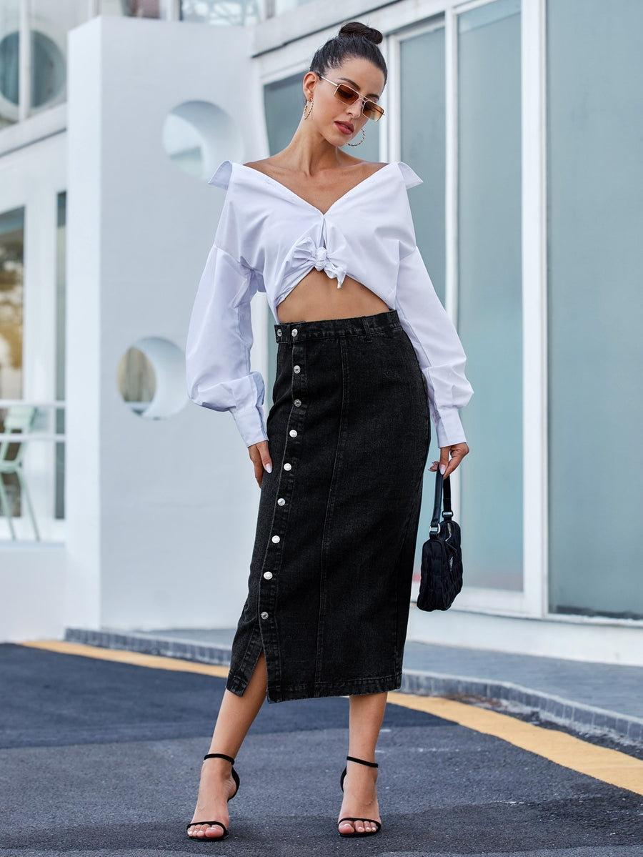 A Classic Piece Denim Skirt